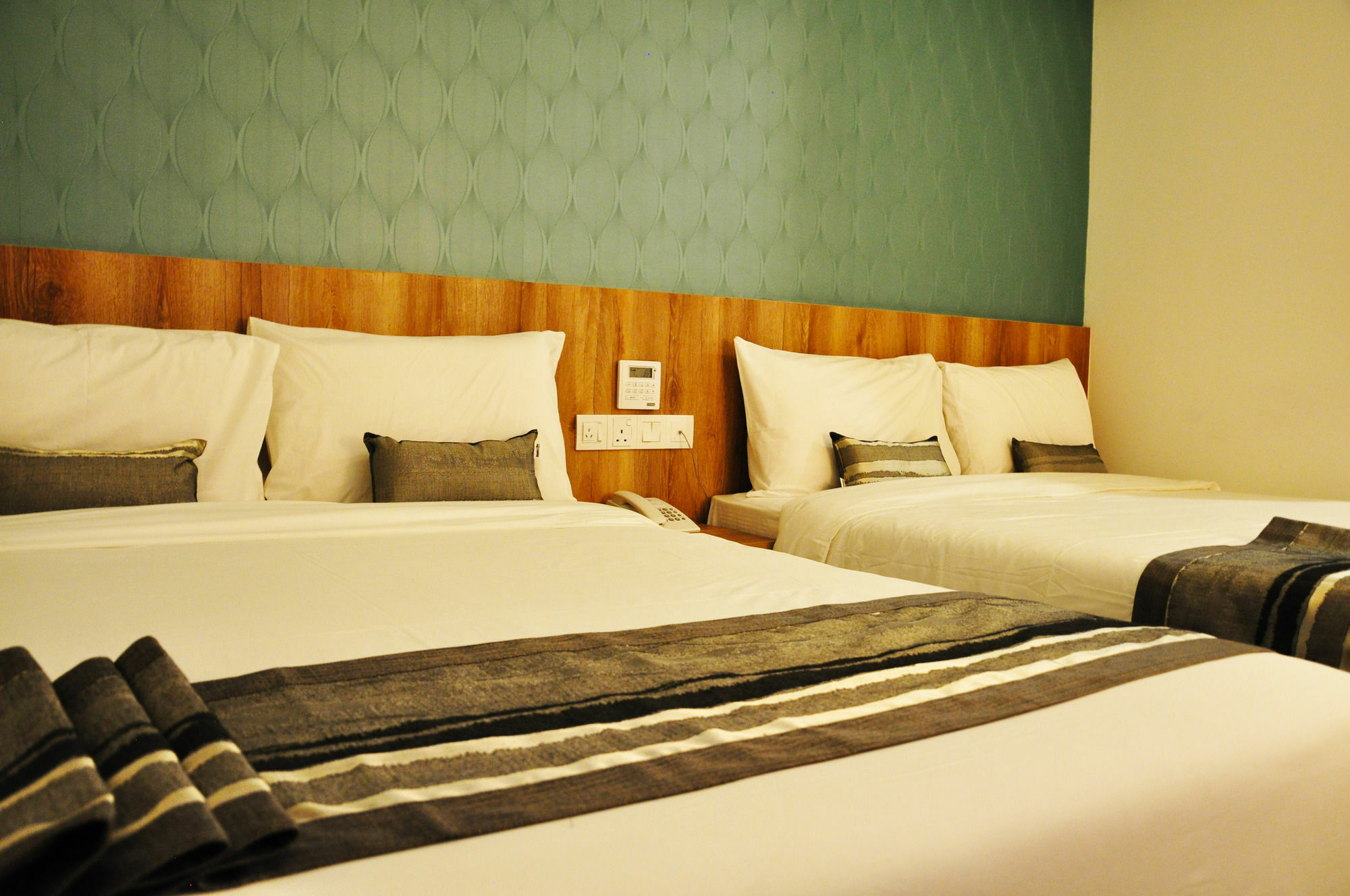 Valya Hotel, Іпох Екстер'єр фото