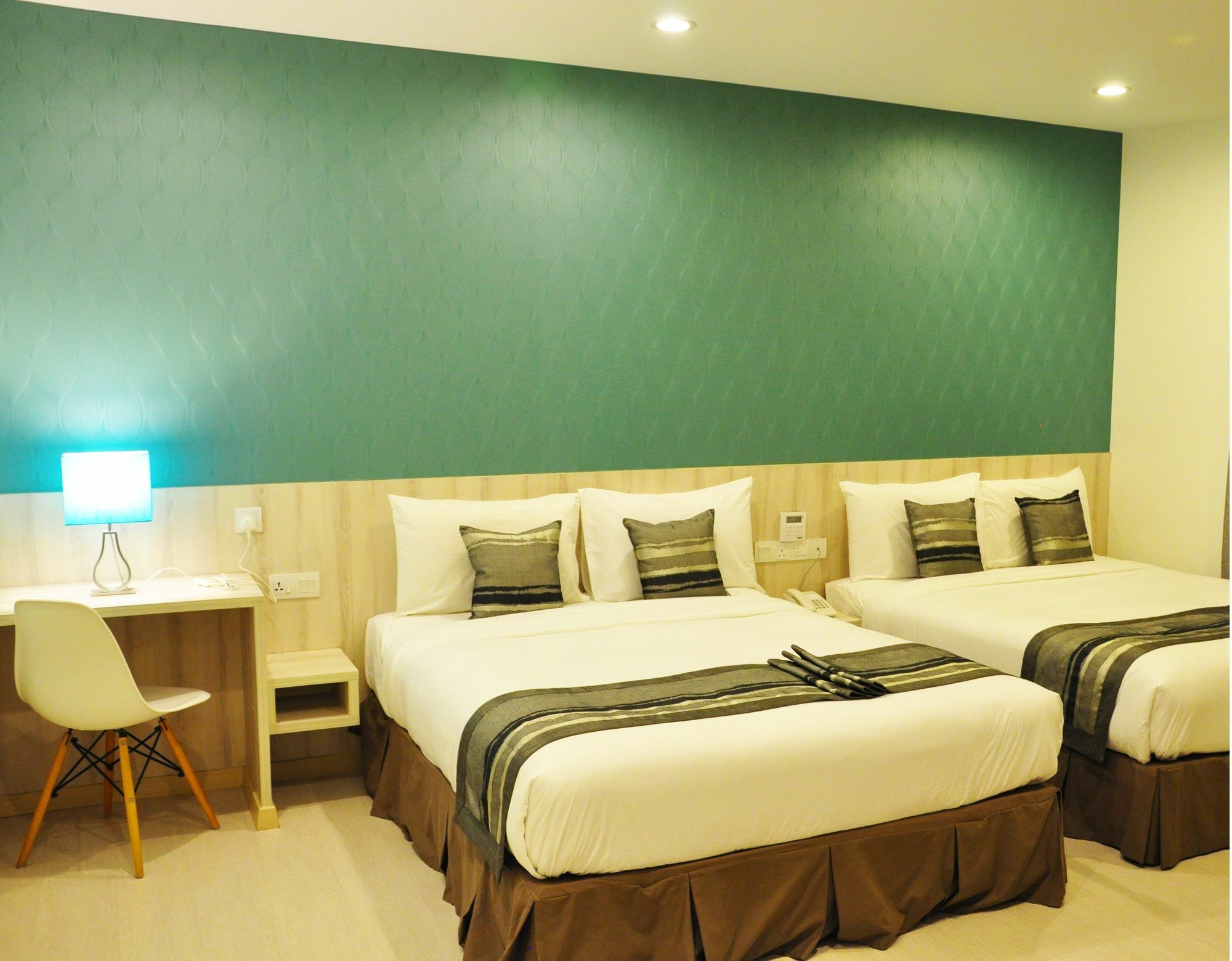 Valya Hotel, Іпох Екстер'єр фото